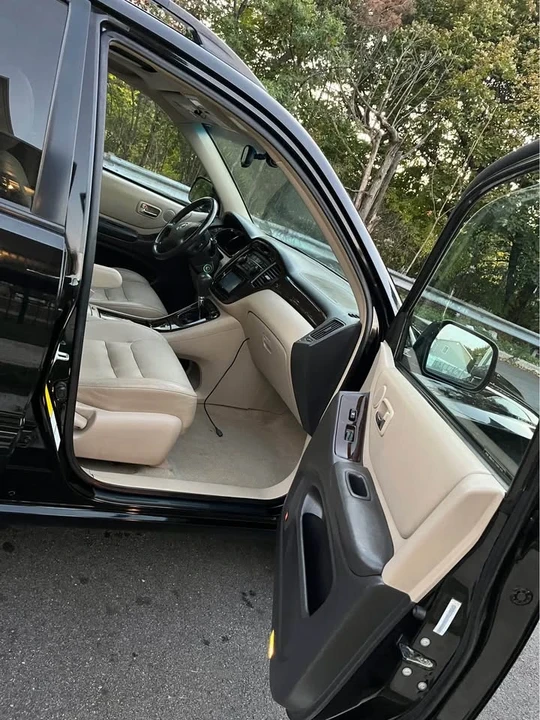 2002 Toyota Highlander - Image 10 of 19