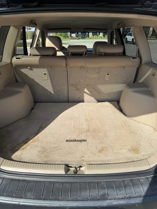 2002 Toyota Highlander - Image 8 of 12