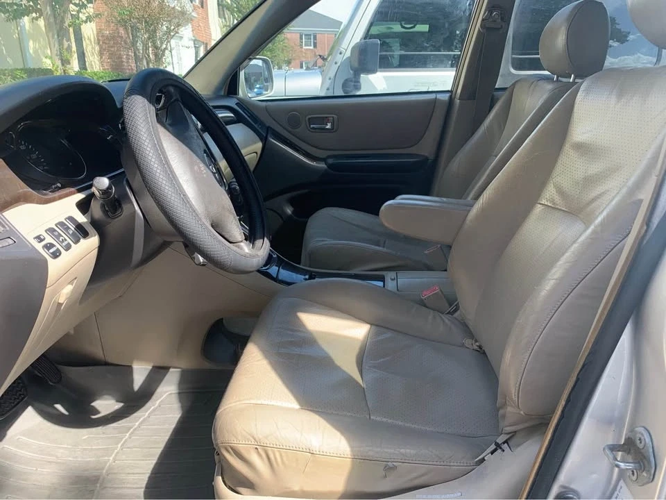 2002 Toyota Highlander - Image 8 of 10