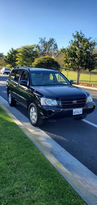 2002 Toyota Highlander - Image 2 of 9