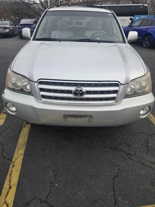 2002 Toyota Highlander - Image 4 of 7
