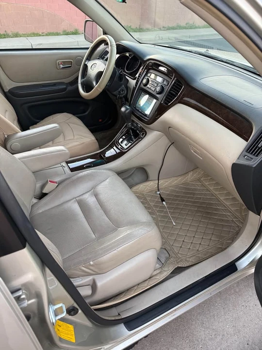 2002 Toyota Highlander - Image 10 of 11
