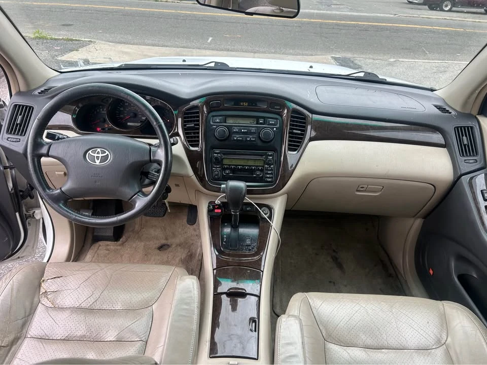 2002 Toyota Highlander - Image 4 of 12