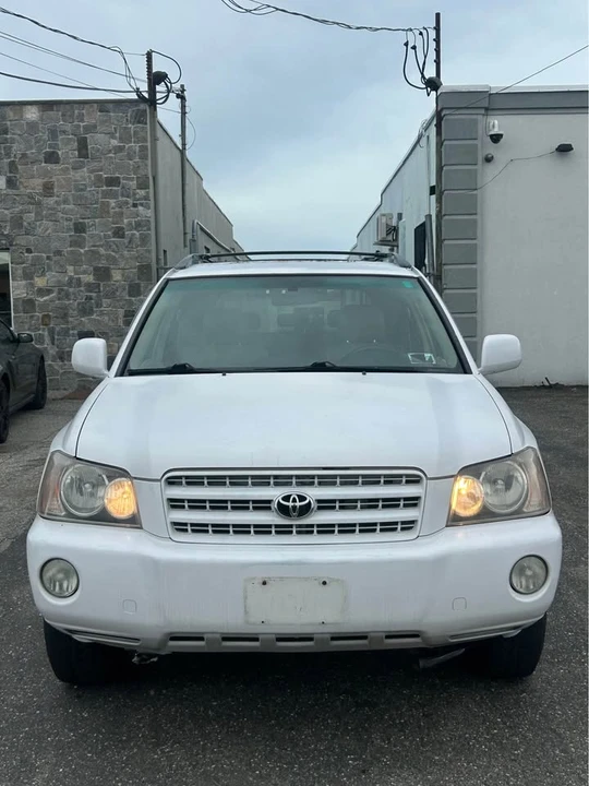 2002 Toyota Highlander - Image 3 of 12