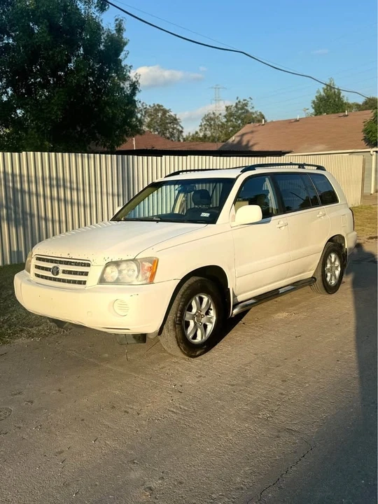 2002 Toyota Highlander - Image 4 of 16