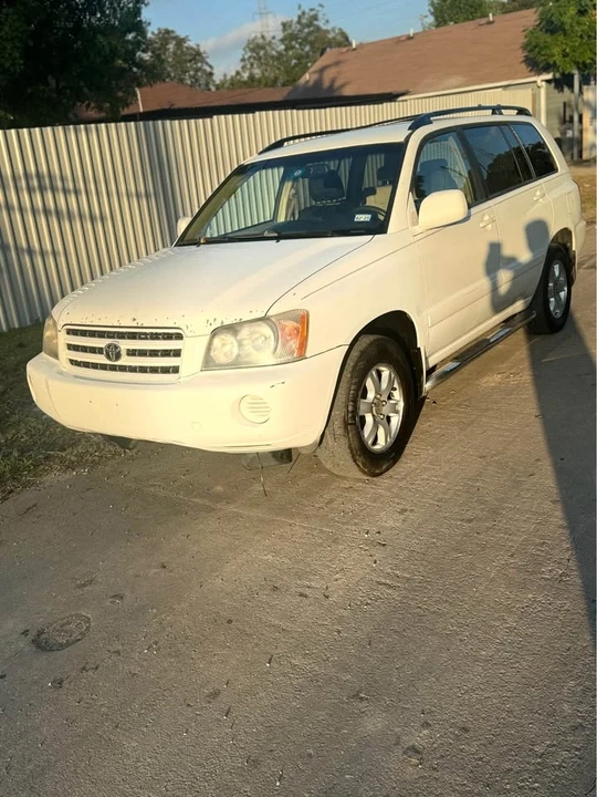 2002 Toyota Highlander - Image 3 of 16