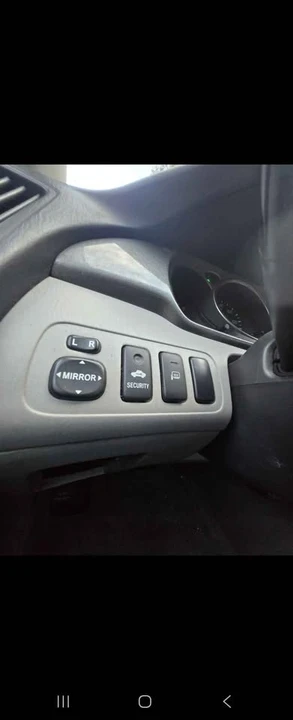 2002 Toyota Highlander - Image 8 of 15