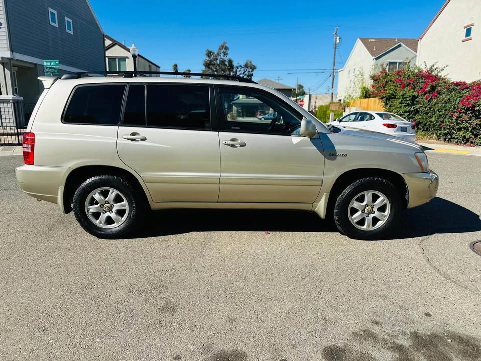 2002 Toyota Highlander - Image 3 of 15