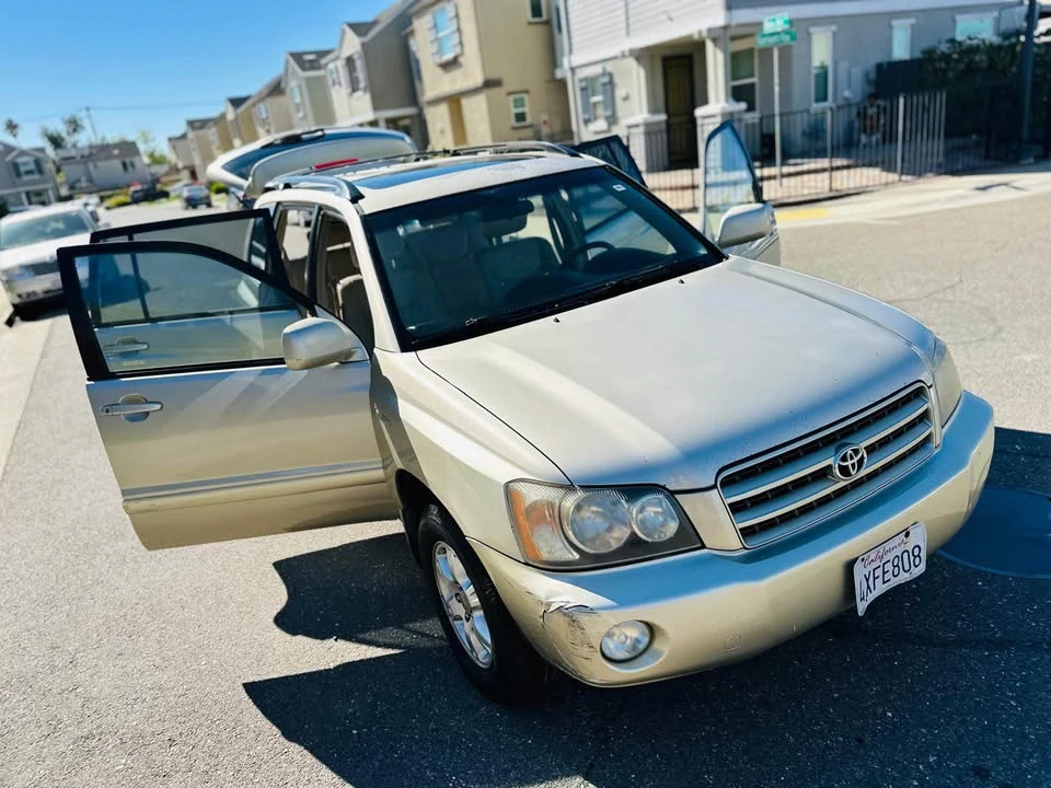 2002 Toyota Highlander - Image 15 of 15