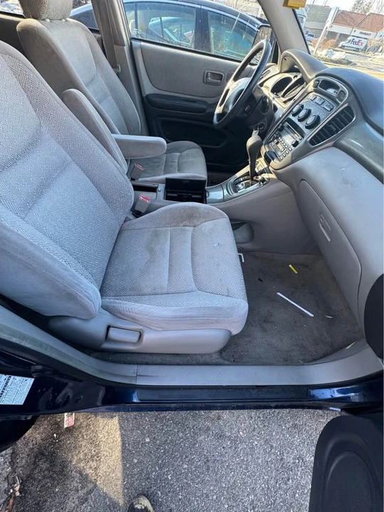 2002 Toyota Highlander - Image 18 of 20