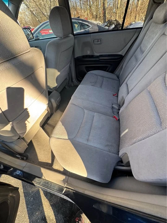 2002 Toyota Highlander - Image 14 of 20