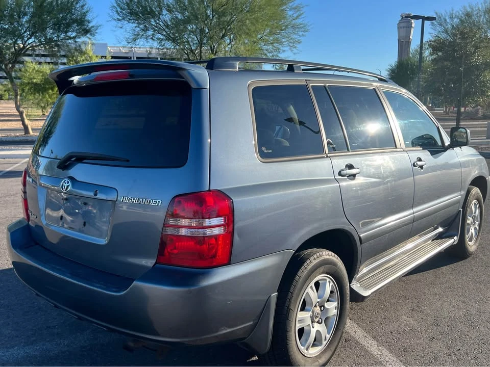 2002 Toyota Highlander - Image 4 of 10