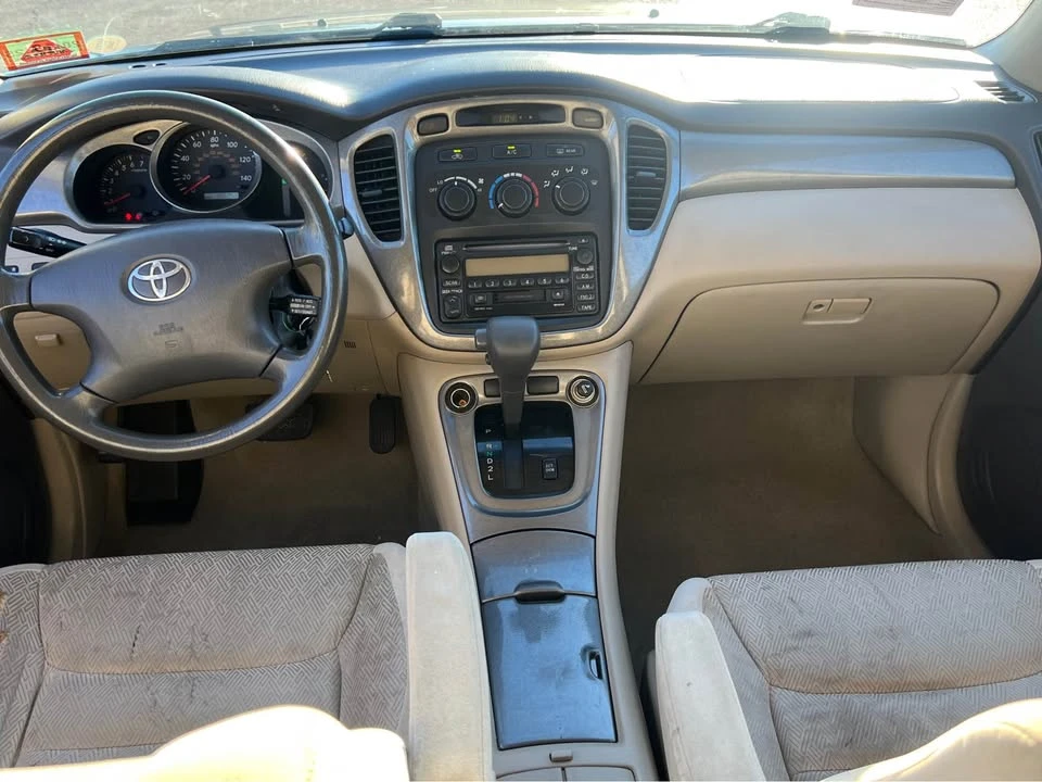 2002 Toyota Highlander - Image 8 of 10