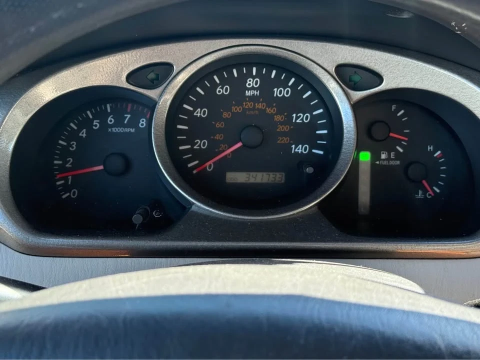 2002 Toyota Highlander - Image 8 of 9
