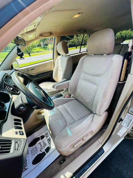 2002 Toyota Highlander - Image 6 of 13