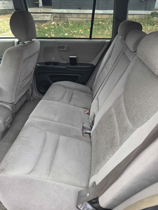 2002 Toyota Highlander - Image 6 of 6