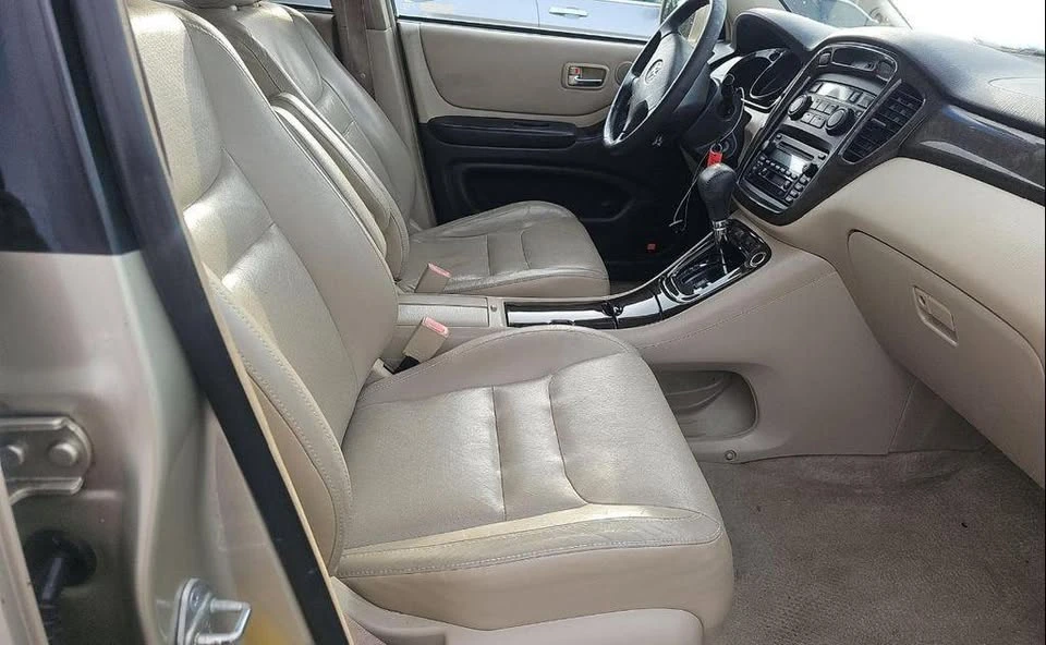 2002 Toyota Highlander - Image 4 of 8