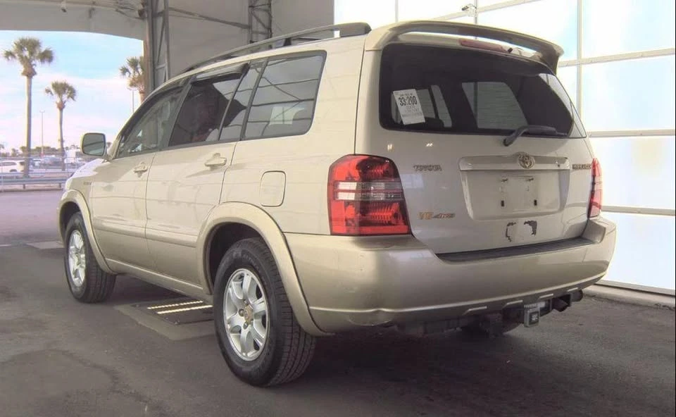 2002 Toyota Highlander - Image 3 of 8