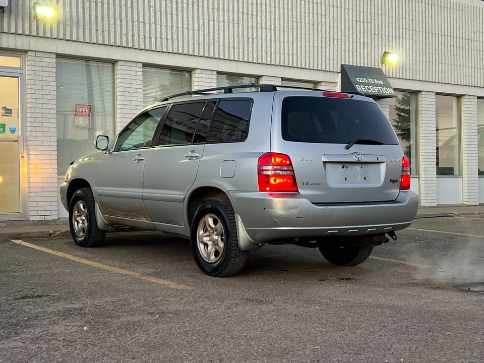 2002 Toyota Highlander - Image 8 of 15