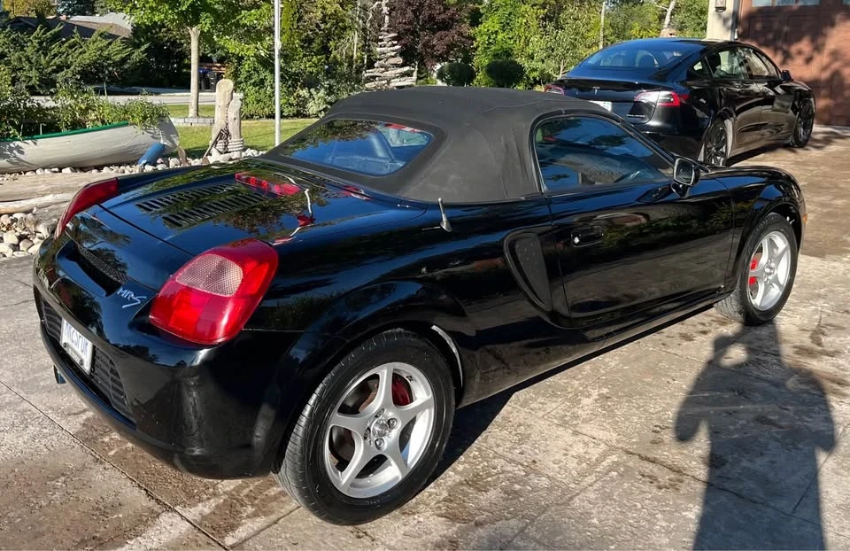 2002 Toyota MR2 Spyder/MR-S - Image 8 of 8