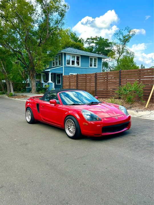 2002 Toyota MR2 Spyder/MR-S - Image 2 of 19