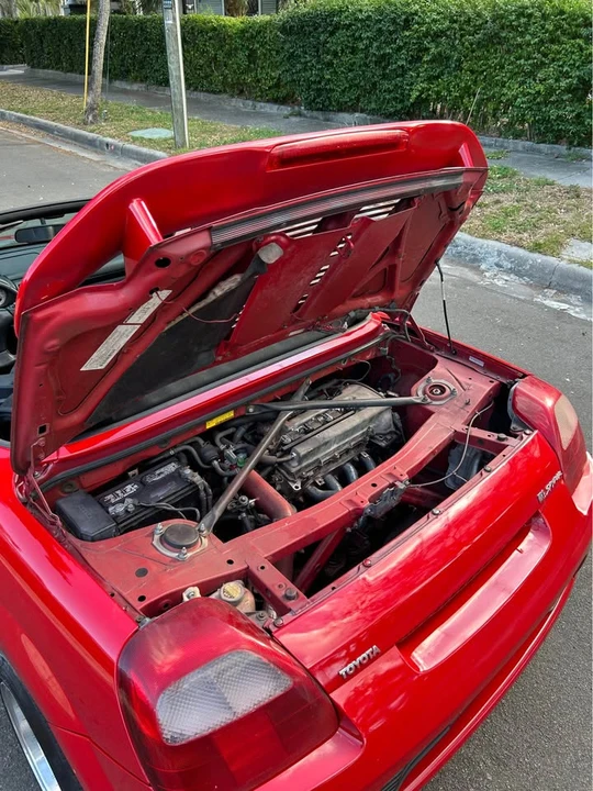 2002 Toyota MR2 Spyder/MR-S - Image 16 of 19