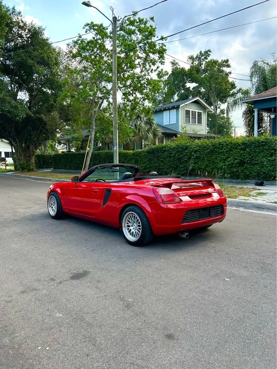 2002 Toyota MR2 Spyder/MR-S - Image 10 of 19