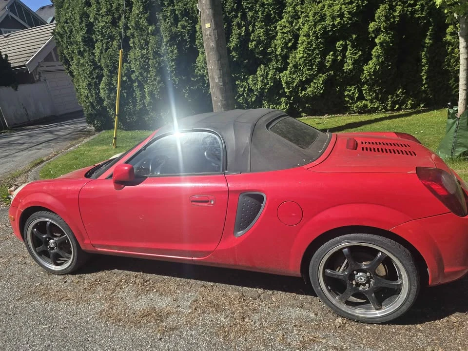 2002 Toyota MR2 Spyder/MR-S - Image 5 of 6