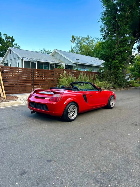 2002 Toyota MR2 Spyder/MR-S - Image 11 of 19