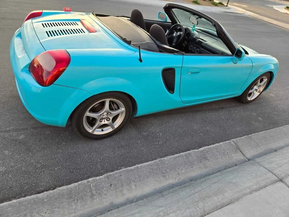 2002 Toyota MR2 Spyder/MR-S - Image 2 of 7