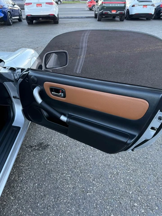2002 Toyota MR2 Spyder/MR-S - Image 14 of 15
