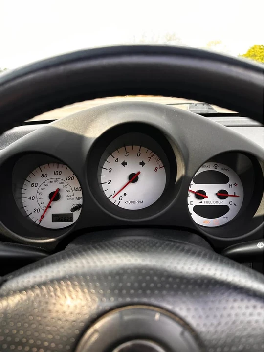 2002 Toyota MR2 Spyder/MR-S - Image 7 of 9