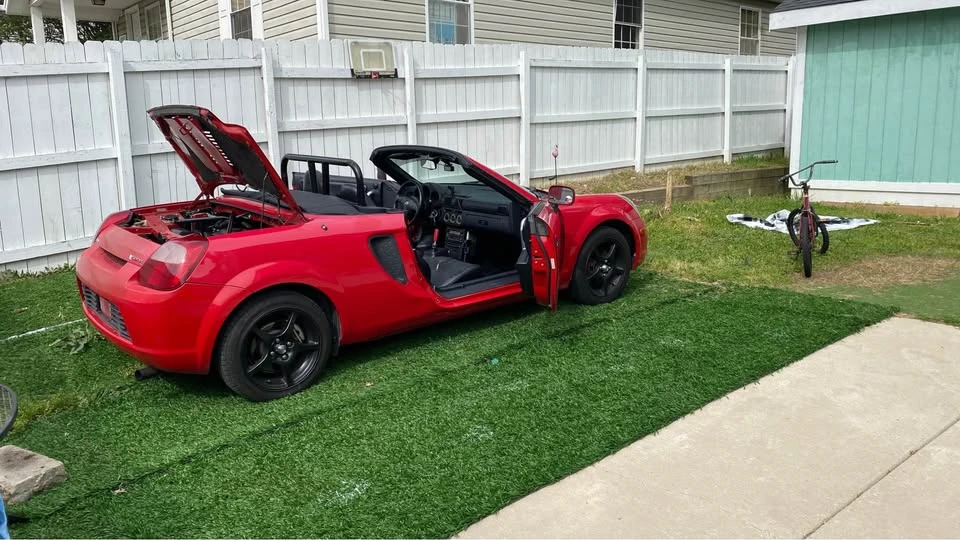 2002 Toyota MR2 Spyder/MR-S - Image 5 of 6