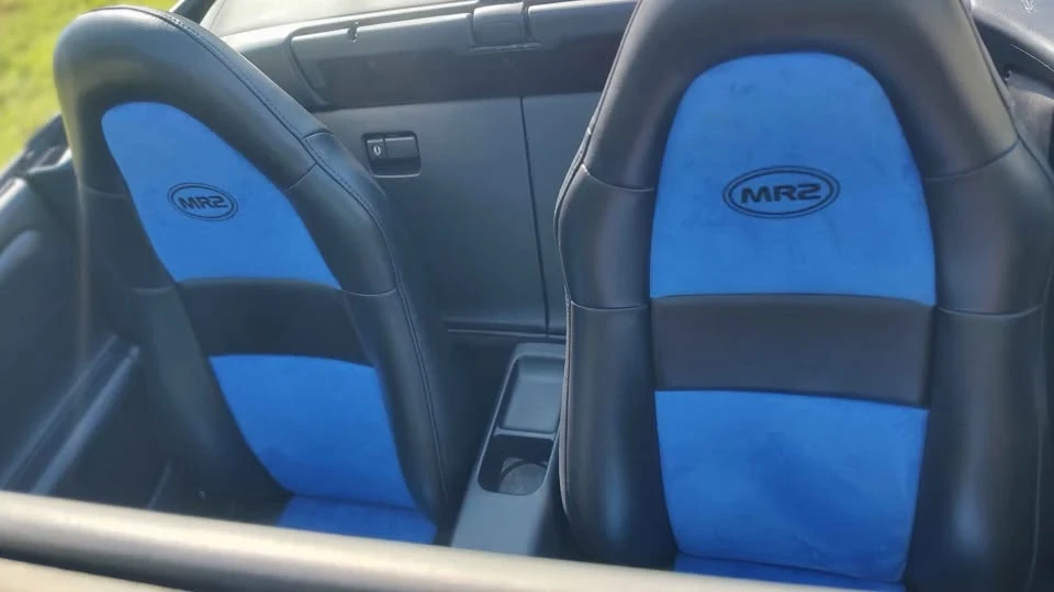 2002 Toyota MR2 Spyder/MR-S - Image 5 of 10