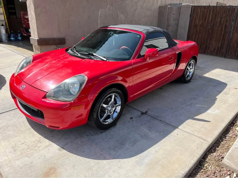 2002 Toyota MR2 Spyder/MR-S - Image 2 of 10