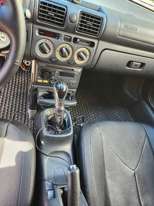 2002 Toyota MR2 Spyder/MR-S - Image 7 of 10