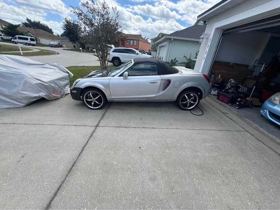 2002 Toyota MR2 Spyder/MR-S - Image 8 of 13