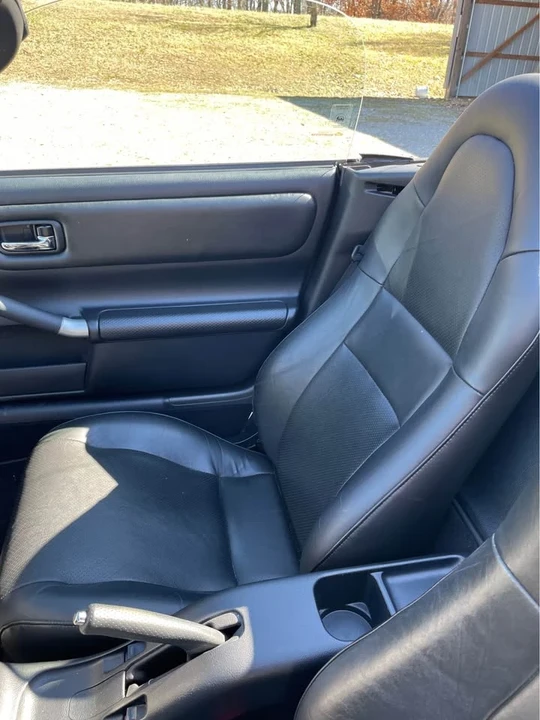 2002 Toyota MR2 Spyder/MR-S - Image 8 of 8