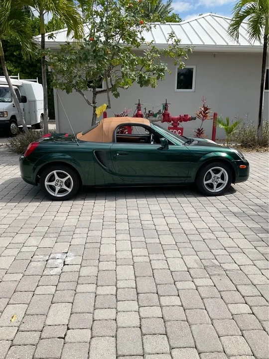2002 Toyota MR2 Spyder/MR-S - Image 7 of 8