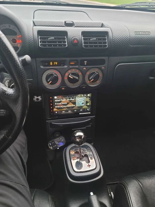 2002 Toyota MR2 Spyder/MR-S - Image 7 of 15