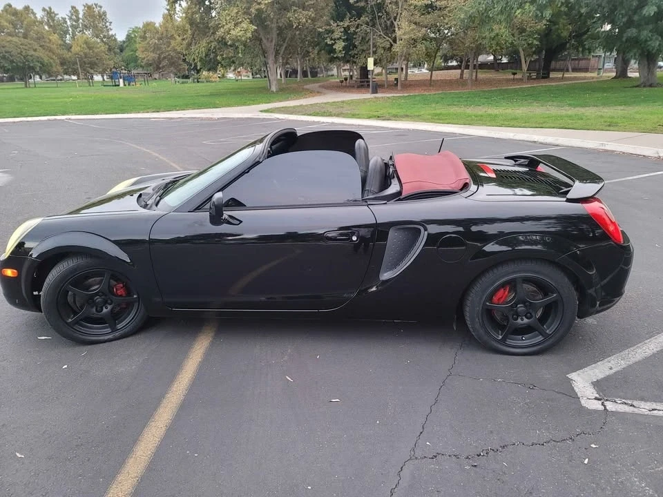 2002 Toyota MR2 Spyder/MR-S - Image 4 of 15