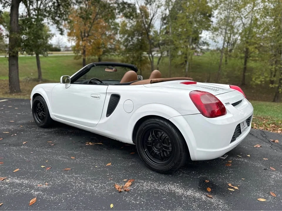 2002 Toyota MR2 Spyder/MR-S - Image 4 of 17