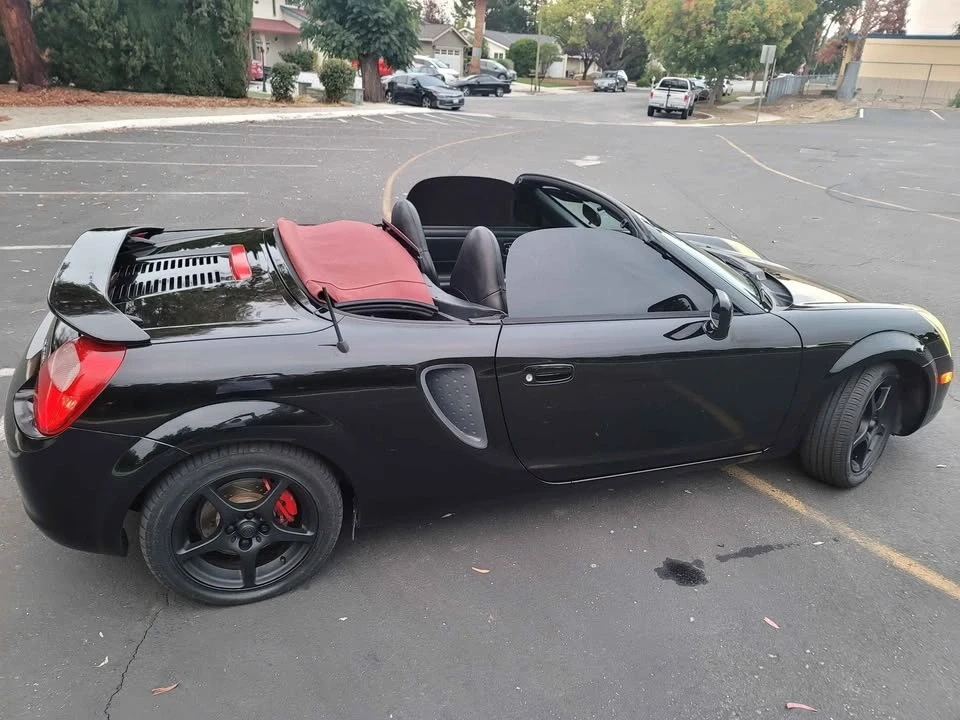 2002 Toyota MR2 Spyder/MR-S - Image 2 of 15