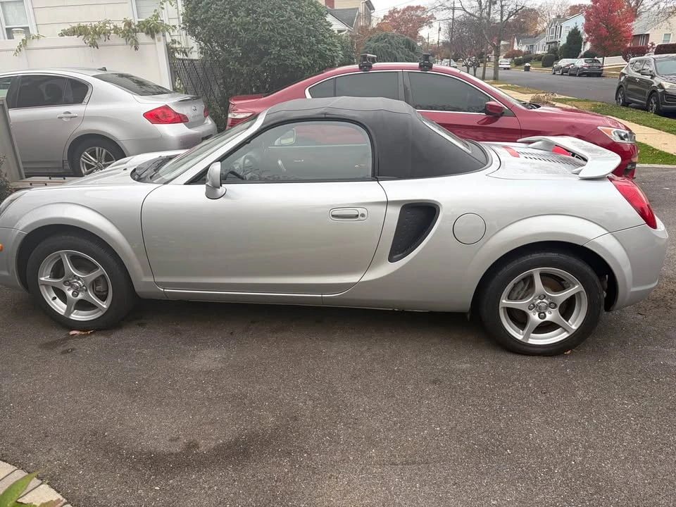 2002 Toyota MR2 Spyder/MR-S - Image 5 of 18