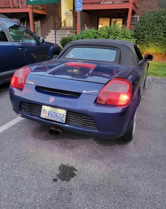 2002 Toyota MR2 Spyder/MR-S - Image 2 of 4