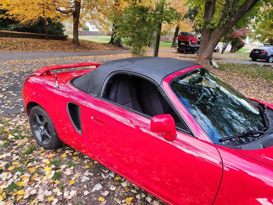 2002 Toyota MR2 Spyder/MR-S - Image 4 of 10