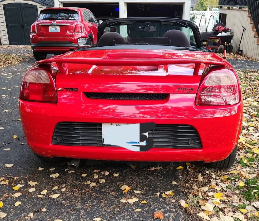 2002 Toyota MR2 Spyder/MR-S - Image 10 of 10