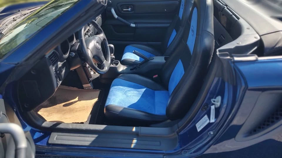 2002 Toyota MR2 Spyder/MR-S - Image 7 of 8
