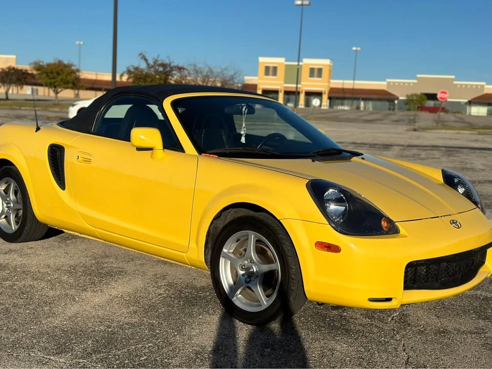 2002 Toyota MR2 Spyder/MR-S - Image 5 of 8