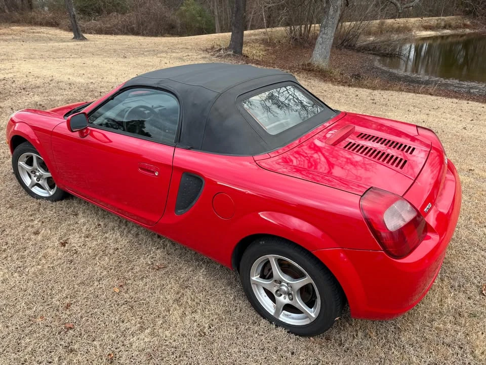 2002 Toyota MR2 Spyder/MR-S - Image 6 of 12